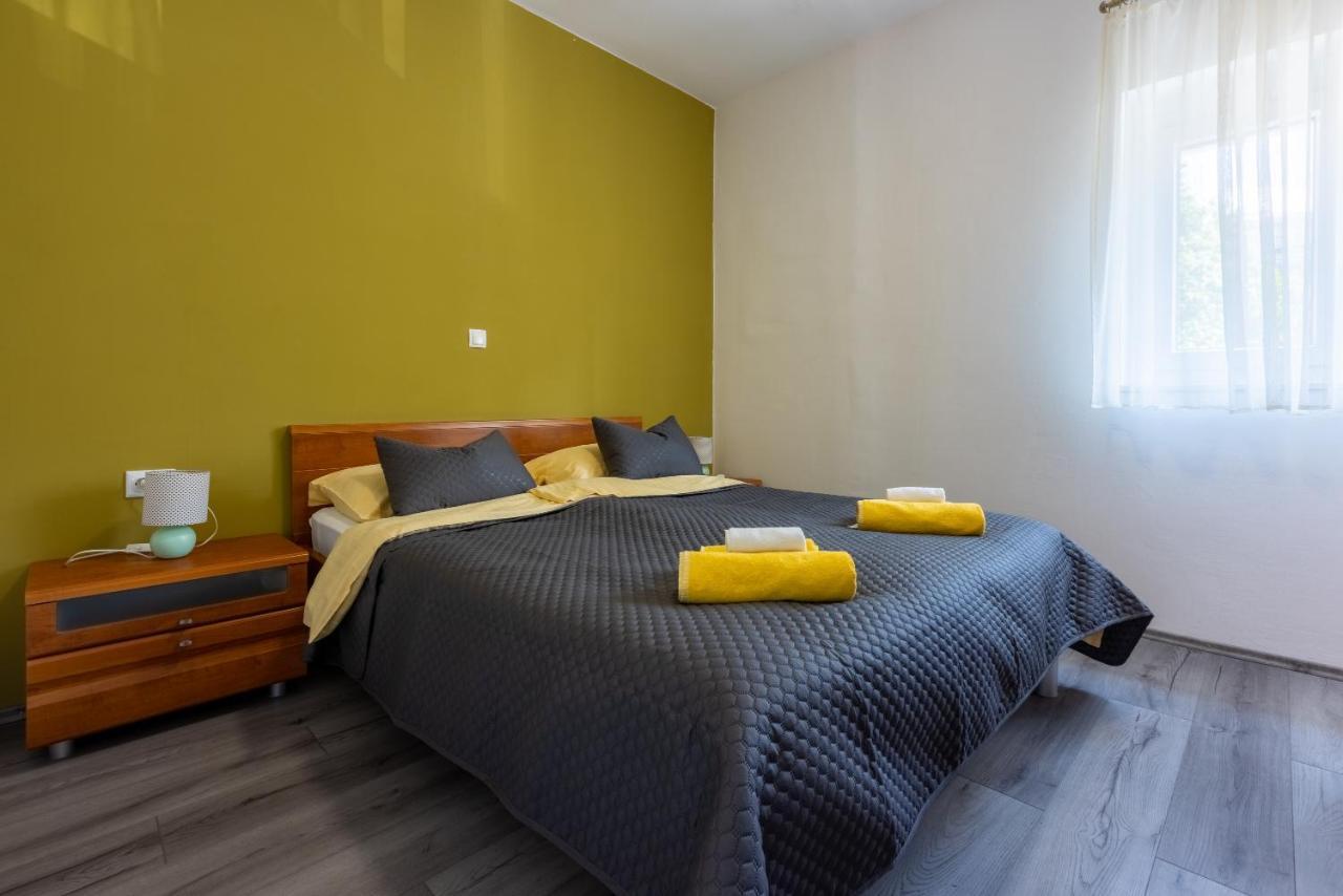 Apartman Dora Crikvenica Buitenkant foto